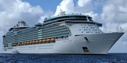Live real-time ocean cruise ship tracking of Liberty of the Seas from Royal Caribbean International