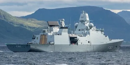Live real-time tracking of military frigate Niels Juel from the Royal Danish Navy