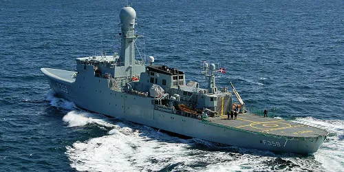 Live real-time military ship tracking of Vædderen from Royal Danish Navy