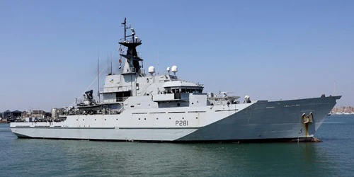 HMS Tyne Real-Time Military Ship Tracking