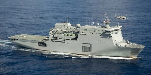 Live real-time military ship tracking of HMNZS Canterbury from Royal New Zealand Navy