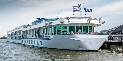 Live real-time river cruise ship tracking of Carmen from Saga Cruises