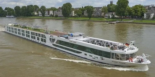 Scenic Amber Real-Time Cruise Ship Tracking