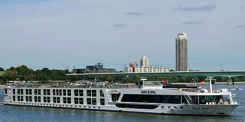 Live real-time river cruise ship tracking of Scenic Jewel from Scenic Cruises