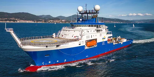 Live real-time research ship tracking of Falkor (too) from Schmidt Ocean Institute