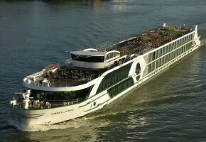 Swiss Jewel Real-Time Cruise Ship Tracking