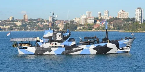 Live real-time iconic ship tracking of Bob Barker from Sea Shepard