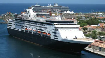 Live real-time ocean cruise ship tracking of Aegean Myth from Seajets