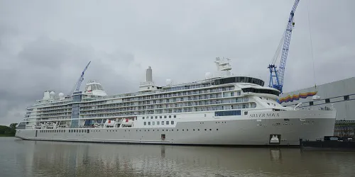 Live real-time ocean cruise ship tracking of Silver Nova from Silversea Cruises