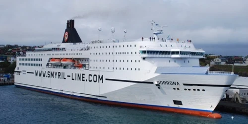 Live real-time cruise ferry tracking of Norröna from Smyril Line
