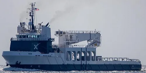 Live real-time iconic ship tracking of Bob from SpaceX