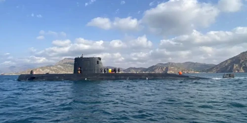 Live real-time tracking of military submarine Galerna from the Spanish Navy
