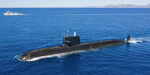 Live real-time tracking of military submarine Isaac Peral from the Spanish Navy