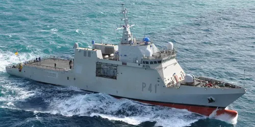 Meteoro Real-Time Military Ship Tracking