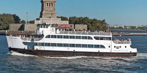 Live real-time cruise ferry tracking of Miss Liberty from Statue Cruises