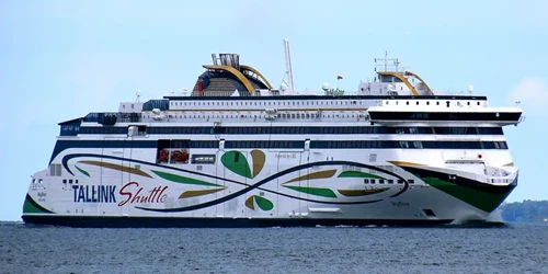 Live real-time cruise ferry tracking of MyStar from Tallink