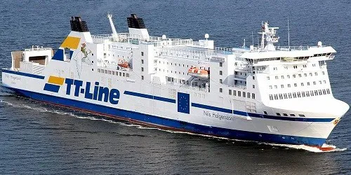 Live real-time cruise ferry tracking of Nils Holgersson from TT-Line
