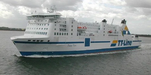 Live real-time cruise ferry tracking of Peter Pan from TT-Line