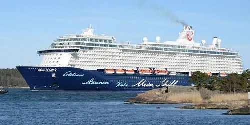 Live real-time ocean cruise ship tracking of Mein Schiff 4 from TUI Cruises