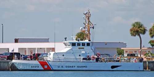 Live real-time tracking of military patrol ship CGC Cormorant from the United States Coast Guard