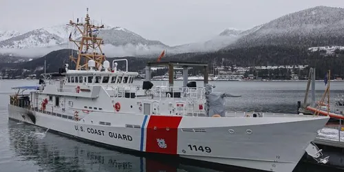 Live real-time tracking of military patrol ship CGC Douglas Denman from the United States Coast Guard