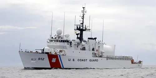 Live real-time tracking of military medium endurance cutter CGC Legare from the United States Coast Guard