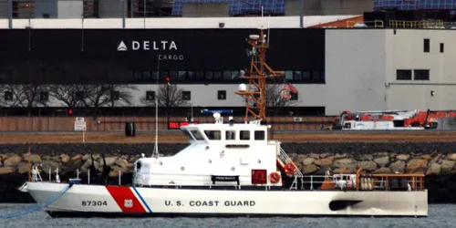Live real-time tracking of military patrol ship CGC Marlin from the United States Coast Guard