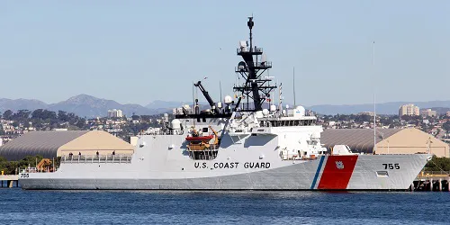 Live real-time tracking of military security cutter CGC Munro from the United States Coast Guard