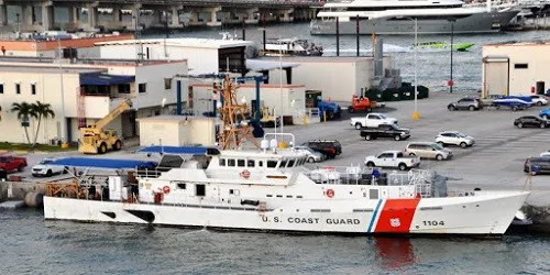 Live real-time military ship tracking of CGC Robert Yered from United States Coast Guard