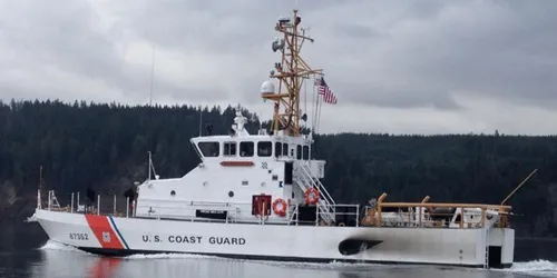 Live real-time tracking of military patrol ship CGC Sea Lion from the United States Coast Guard