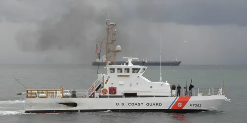 Live real-time tracking of military patrol ship CGC Skipjack from the United States Coast Guard