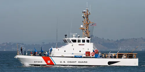 Live real-time tracking of military patrol ship CGC Tern from the United States Coast Guard