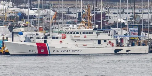 Live real-time military ship tracking of CGC Warren Deyampert from United States Coast Guard