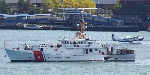 Live real-time military ship tracking of CGC William Chadwick from United States Coast Guard