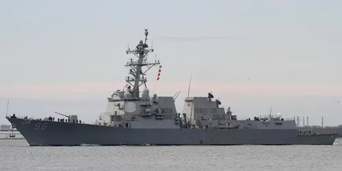 Live real-time tracking of military destroyer USS Bainbridge from the United States Navy