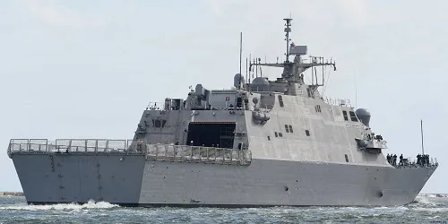 Live real-time tracking of military littoral combat ship USS Billings from the United States Navy