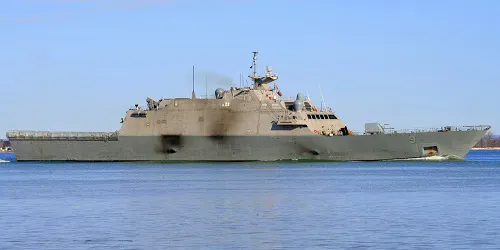 Live real-time tracking of military littoral combat ship USS Little Rock from the United States Navy