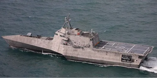 Live real-time tracking of military littoral combat ship USS Mobile from the United States Navy