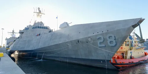 Live real-time tracking of military littoral combat ship USS Savannah from the United States Navy