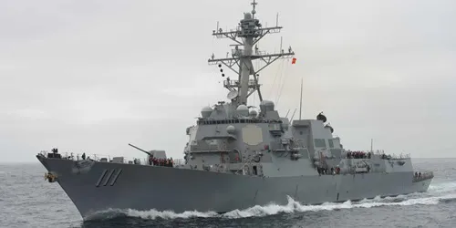 Live real-time tracking of military destroyer USS Spruance from the United States Navy