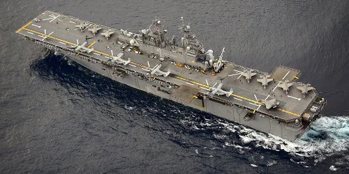 Live real-time tracking of military amphibious assault ship USS Wasp from the United States Navy
