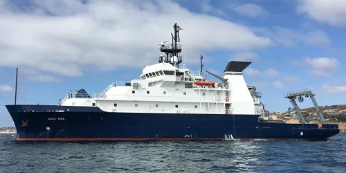 Live real-time research ship tracking of Sally Ride from United States Office of Naval Research