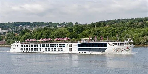 Live real-time river cruise ship tracking of S.S. Joie De Vivre from Uniworld
