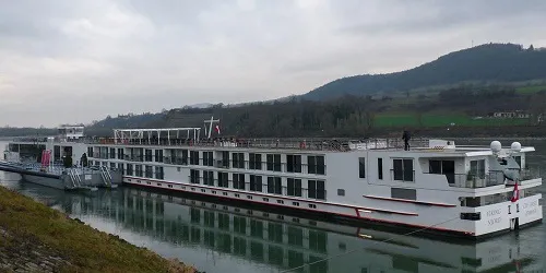 Live real-time river cruise ship tracking of Viking Njord from Viking