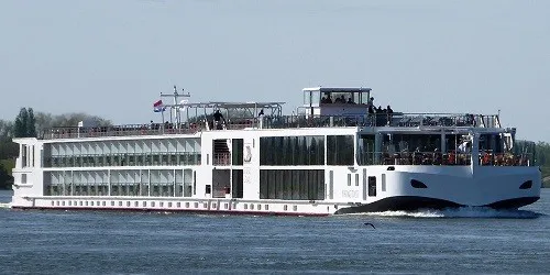 Live real-time river cruise ship tracking of Viking Tialfi from Viking