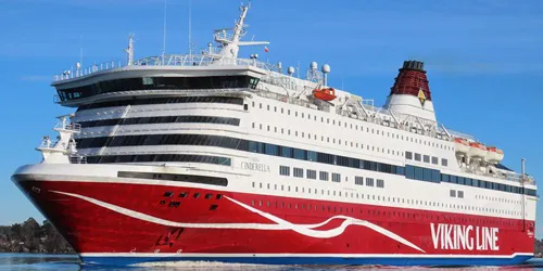 Live real-time cruise ferry tracking of Viking Cinderella from Viking Line