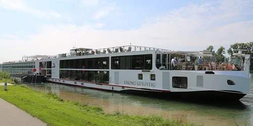 Live real-time river cruise ship tracking of Viking Gullveig from Viking