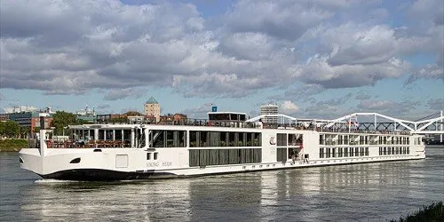 Live real-time river cruise ship tracking of Viking Herja from Viking