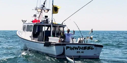 Live real-time iconic ship tracking of PinWheel from Wicked Tuna (TV)