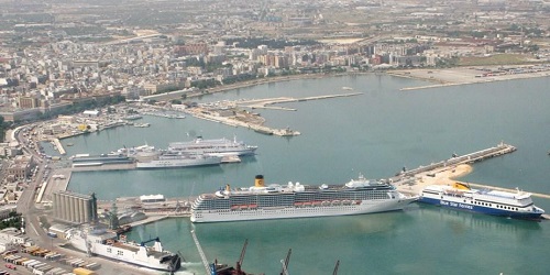 Port of Taranto, Italy Port of Taranto, Italy